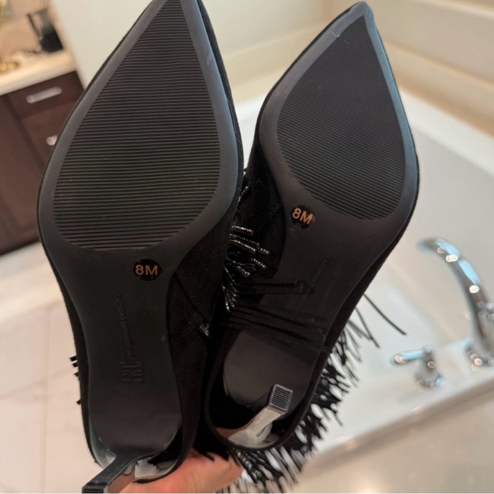 Elegant Black Fringe Knee-High Boots - Picture 3 of 3